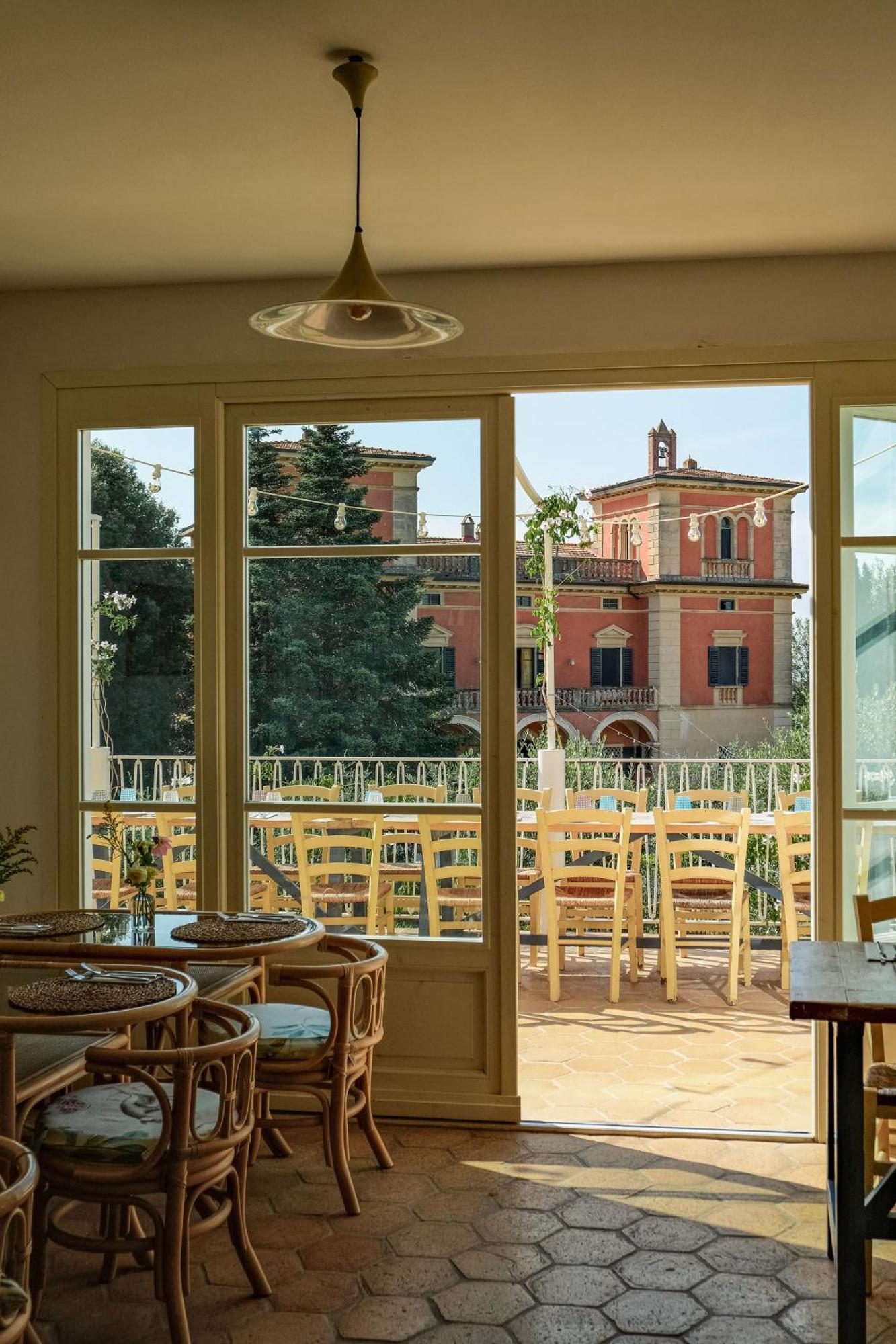 Villa Lena Palaia Esterno foto
